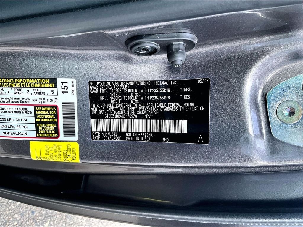 Used 2017 Toyota Sienna Limited Premium w/ Preferred Accessory Package AWD/4WD image 9