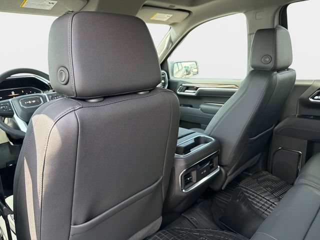 New 2026 GMC Sierra 1500 Elevation w/ Elevation Premium Package AWD/4WD image 13