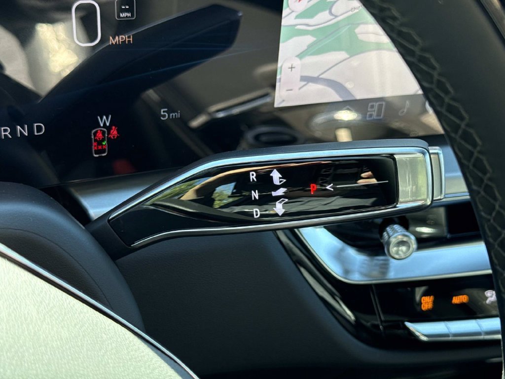 New 2027 Cadillac Lyriq Luxury RWD image 16