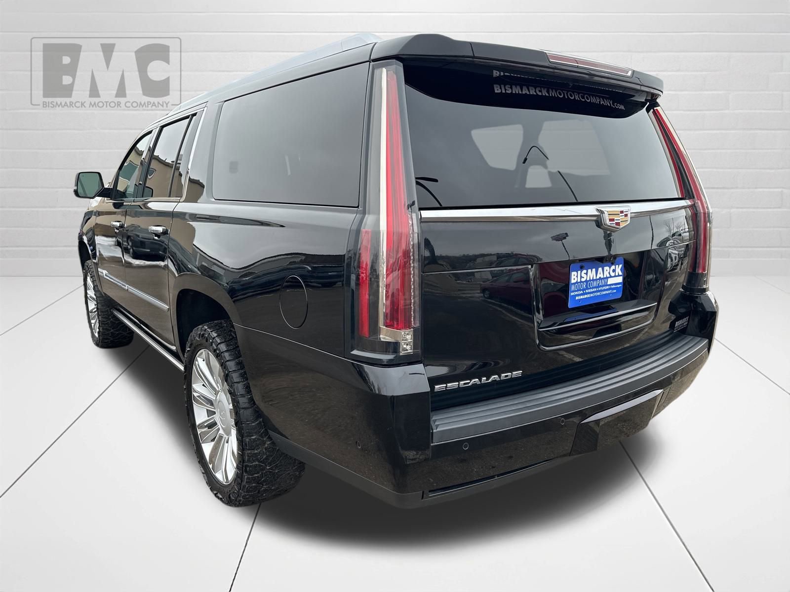 Used 2020 Cadillac Escalade ESV Platinum AWD/4WD image 6