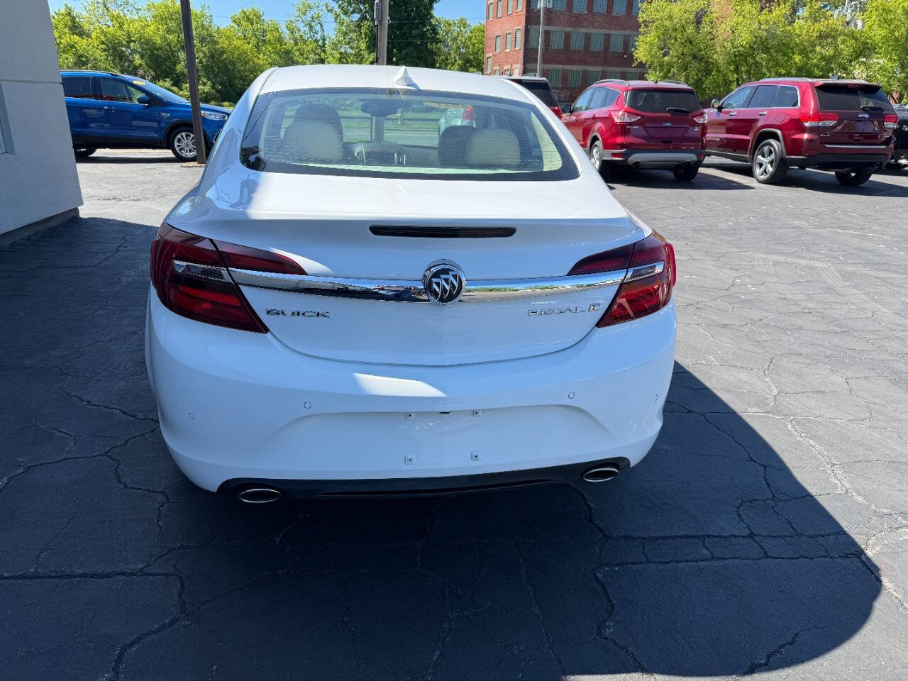 Used 2017 Buick Regal Premium FWD image 5