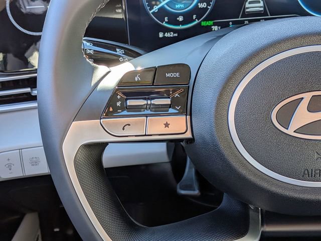 Used 2025 Hyundai Elantra Limited image 15