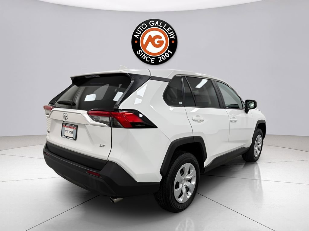 Used 2025 Toyota RAV4 LE image 7