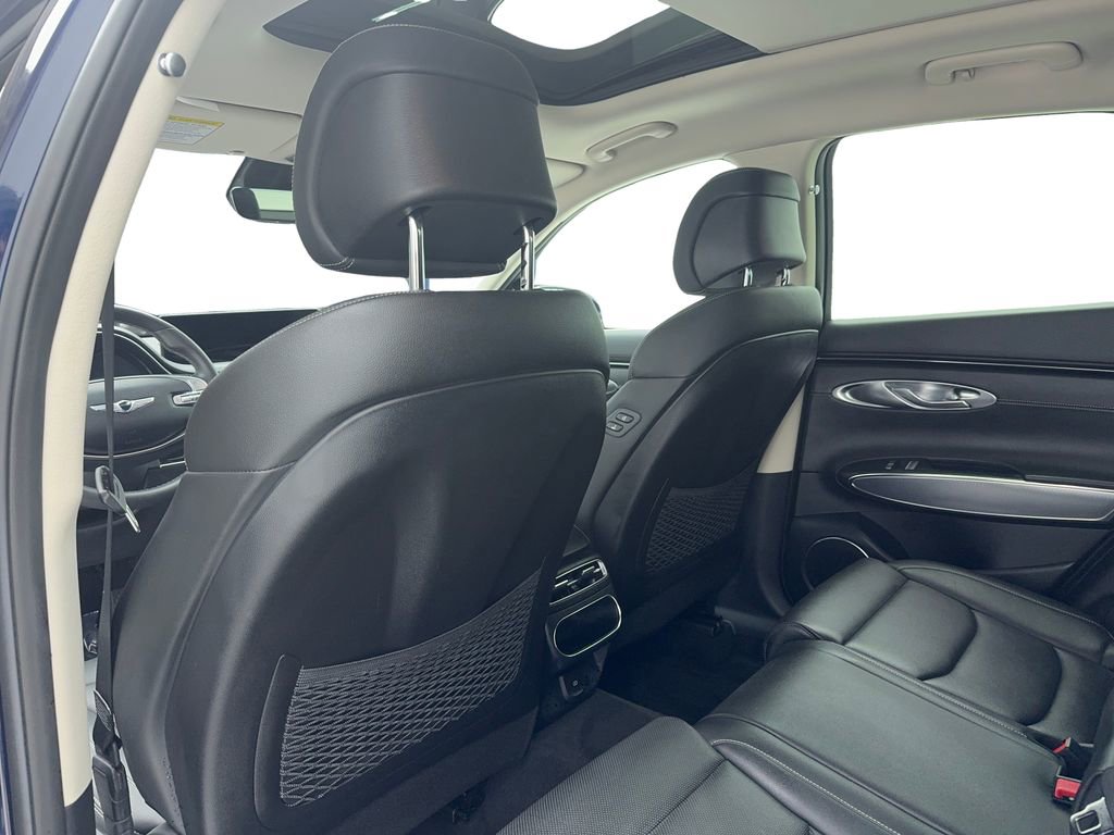 Used 2024 Genesis GV70 2.5T w/ Select Package image 14