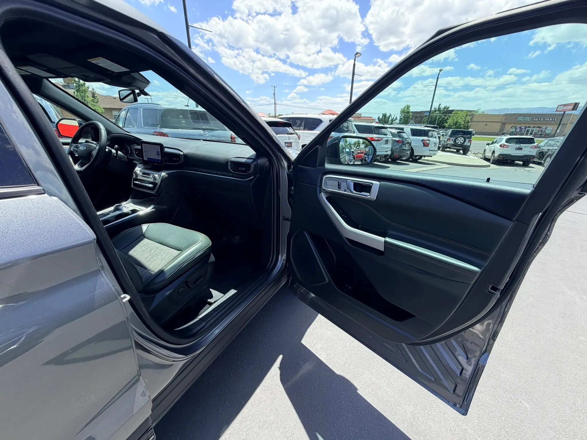 Used 2024 Ford Explorer Timberline w/ Timberline Technology Package AWD/4WD image 28