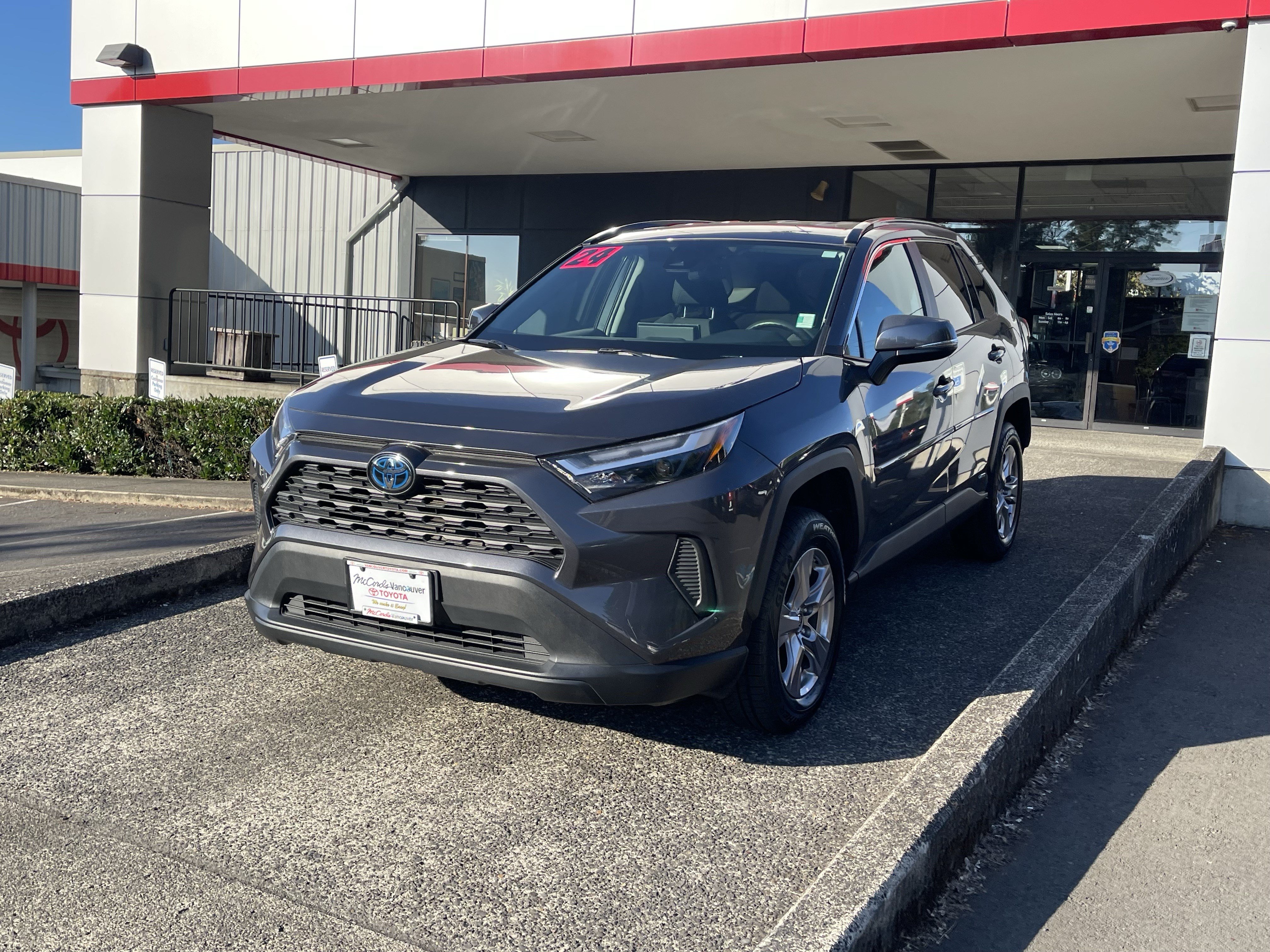 Certified 2024 Toyota RAV4 LE AWD/4WD image 3