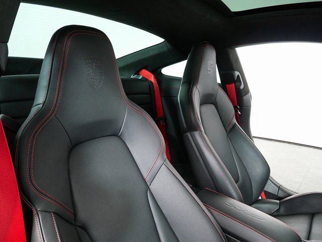 Certified 2025 Porsche 911 Carrera GTS image 21