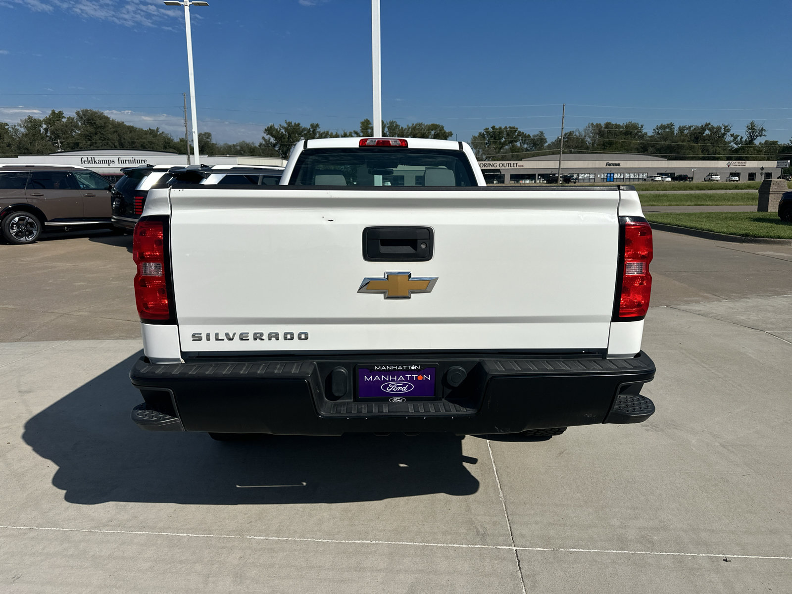 Used 2015 Chevrolet Silverado 1500 W/T w/ WT Fleet Convenience Package AWD/4WD image 15