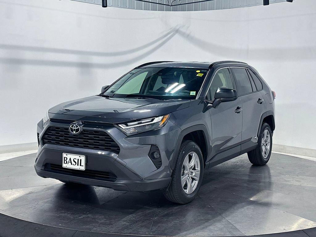 Used 2025 Toyota RAV4 LE AWD/4WD image 7