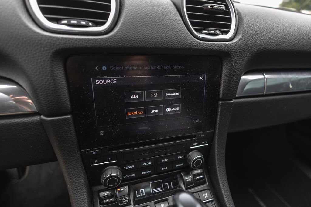 Used 2019 Porsche 718 Cayman RWD image 15