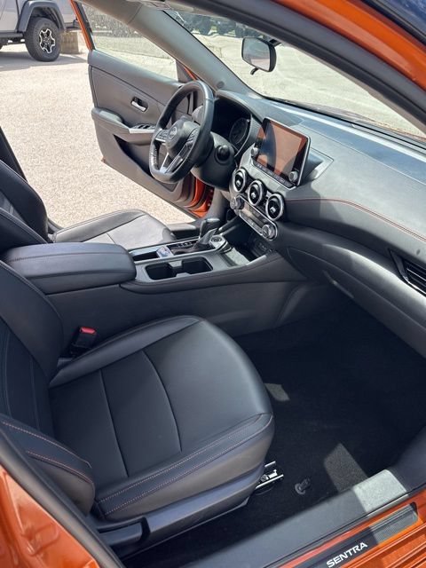 Used 2025 Nissan Sentra SR w/ SR Premium Package FWD image 13