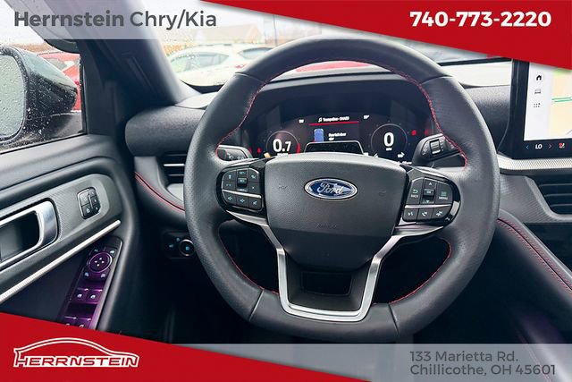 Used 2025 Ford Explorer ST-Line w/ Premium Package image 7