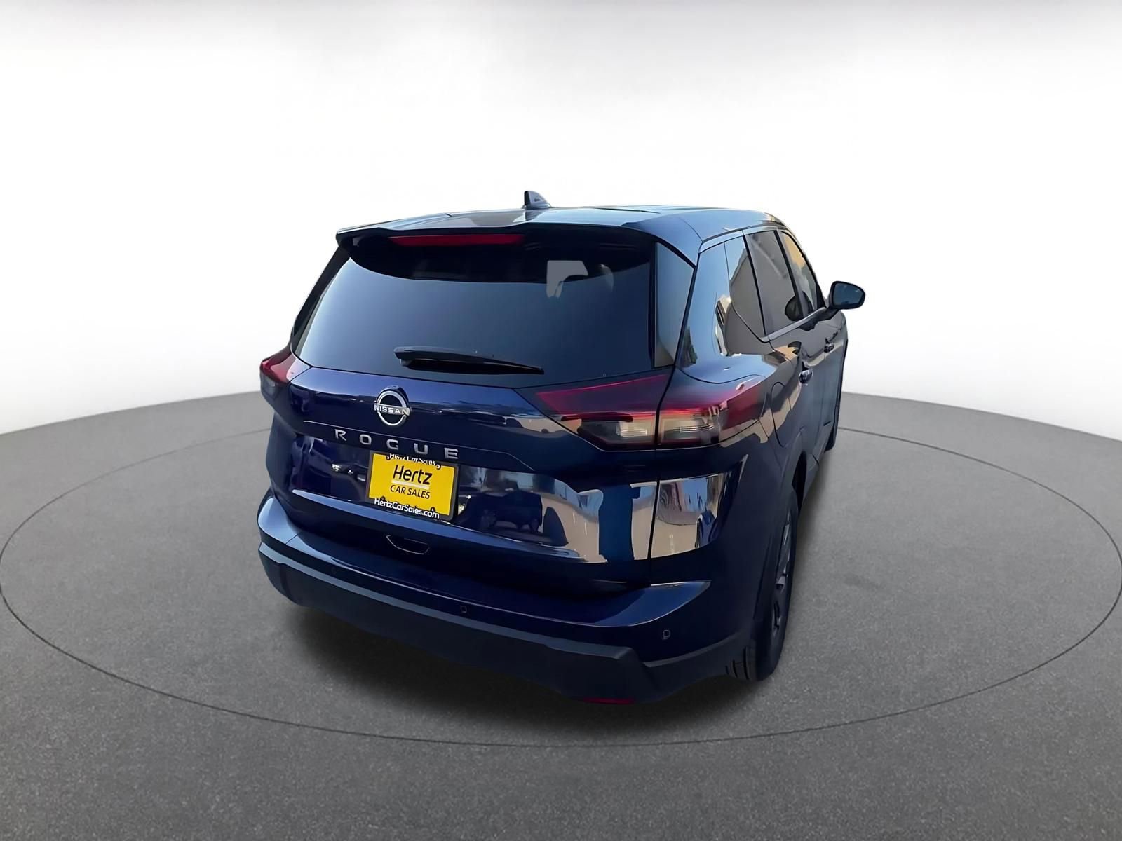 Used 2025 Nissan Rogue SV FWD image 15