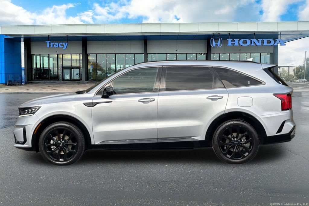 Used 2021 Kia Sorento SX FWD image 12