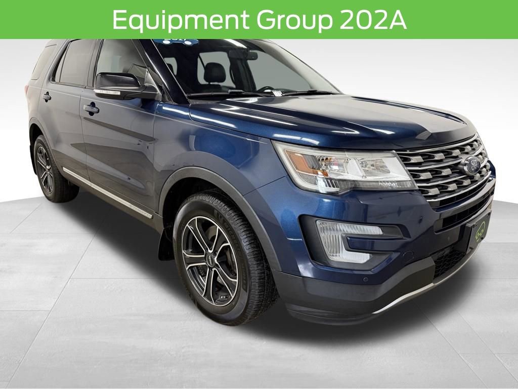 Used 2017 Ford Explorer XLT w/ Equipment Group 202A AWD/4WD image 3