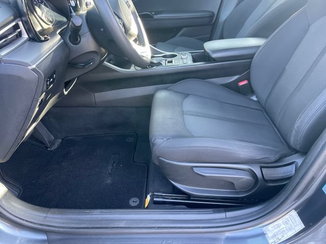 Used 2022 Kia K5 LXS FWD image 9