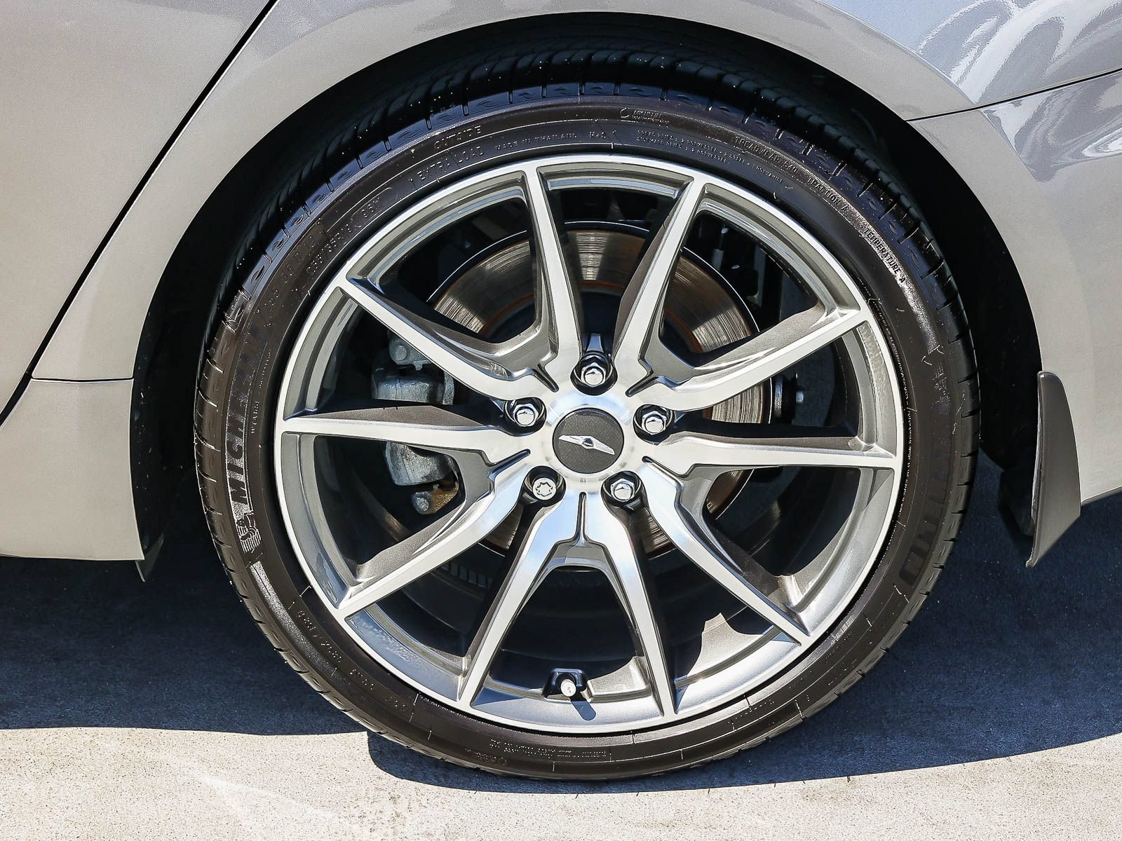 Used 2023 Genesis G70 2.0T AWD/4WD image 8