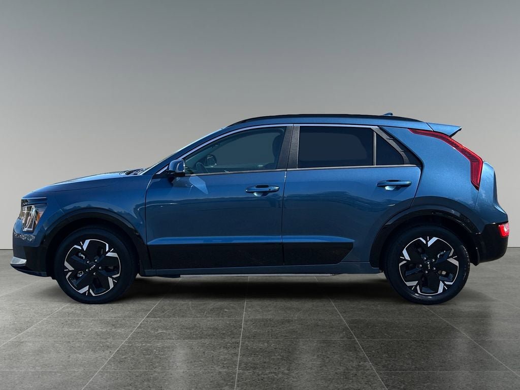 Used 2025 Kia Niro Wind w/ Wind Preserve Package FWD image 5