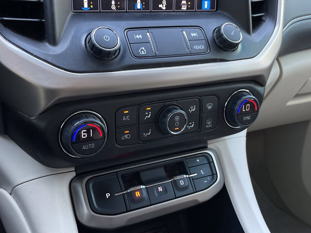 Used 2021 GMC Acadia Denali w/ Denali Ultimate Package AWD/4WD image 19