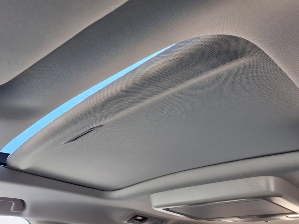 New 2026 Honda Odyssey Touring image 22