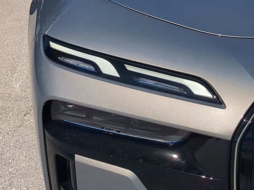 New 2026 BMW 740i w/ Premium Package image 10