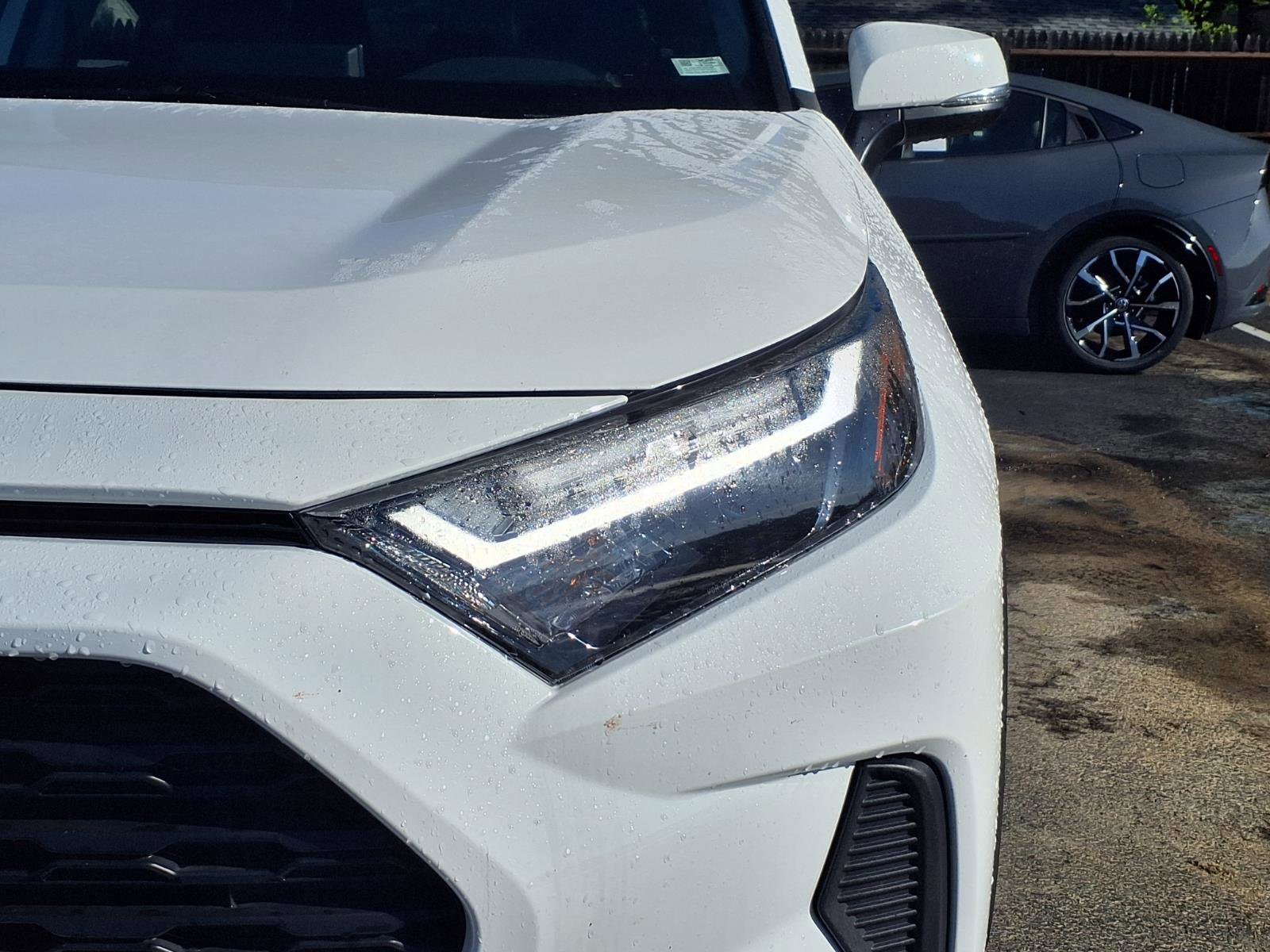 Certified 2025 Toyota RAV4 XLE FWD image 31