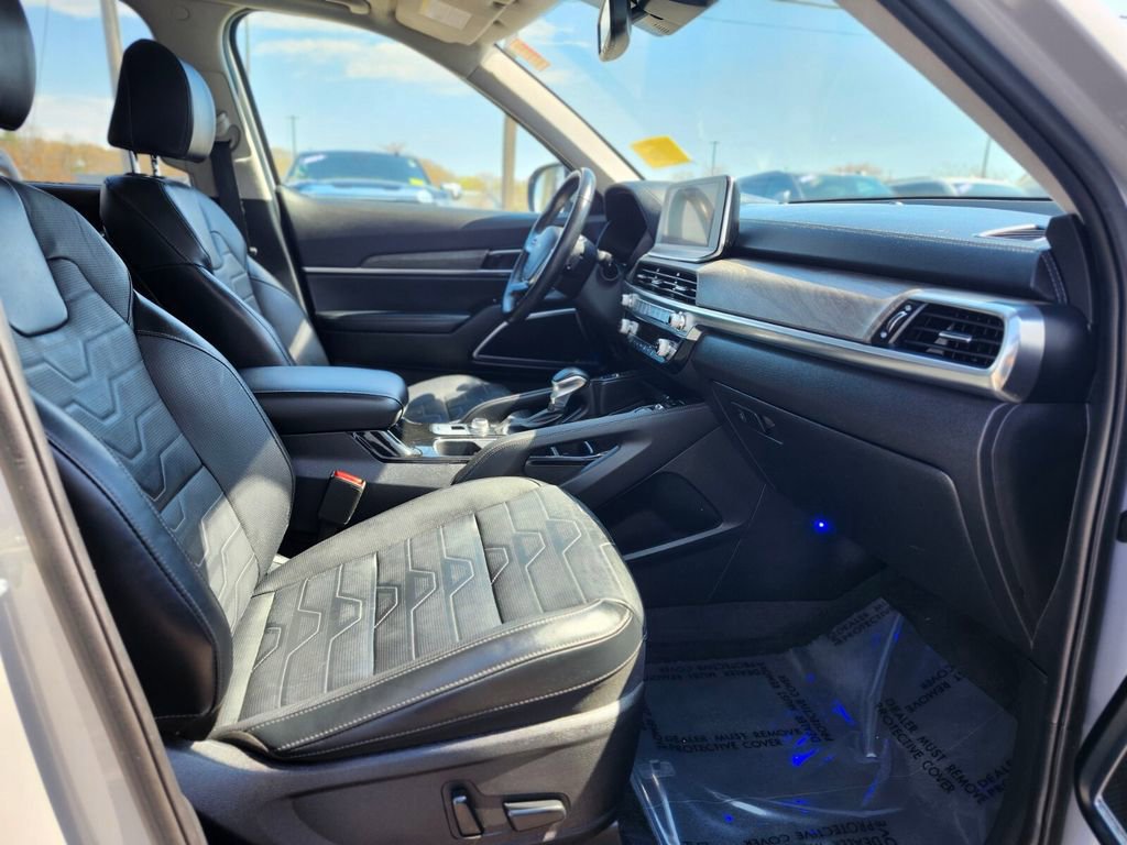 Used 2022 Kia Telluride SX w/ SX Prestige Package AWD/4WD image 9