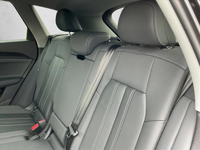 Certified 2025 Audi Q5 Premium w/ Convenience Package image 14