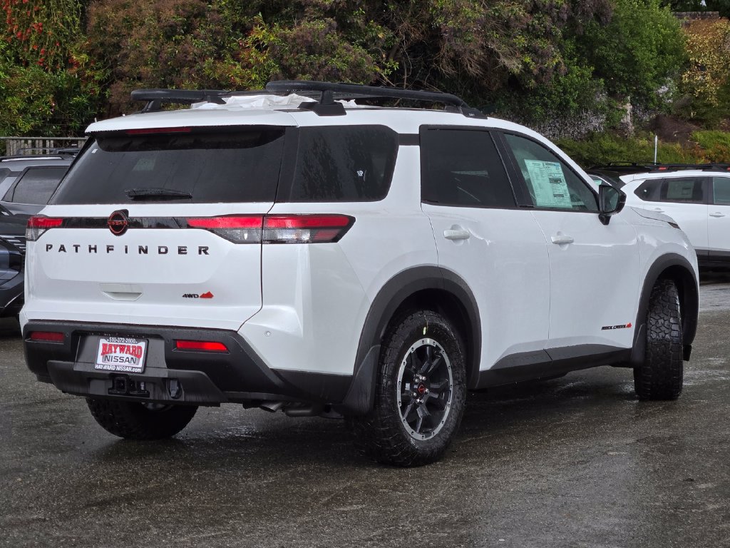 New 2026 Nissan Pathfinder Rock Creek w/ Rock Creek Premium Package AWD/4WD image 4
