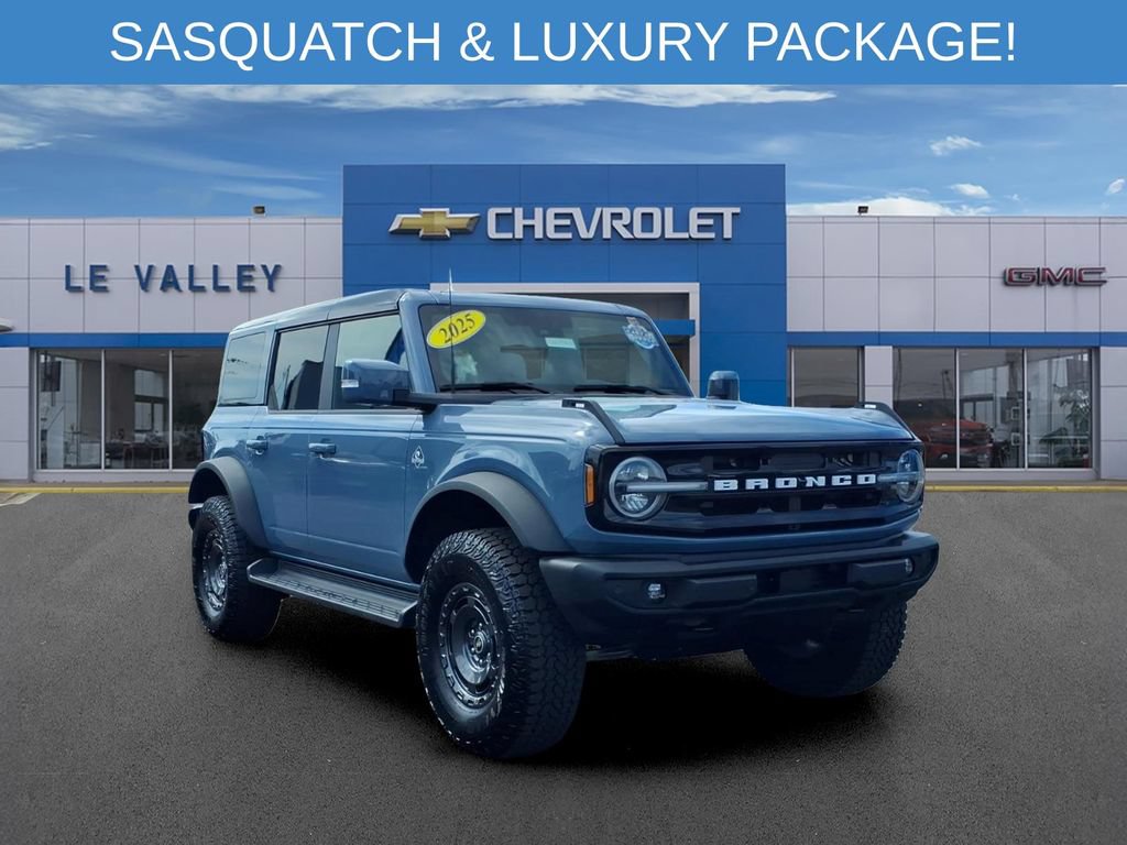 Used 2025 Ford Bronco Outer Banks w/ Sasquatch Package AWD/4WD video 1