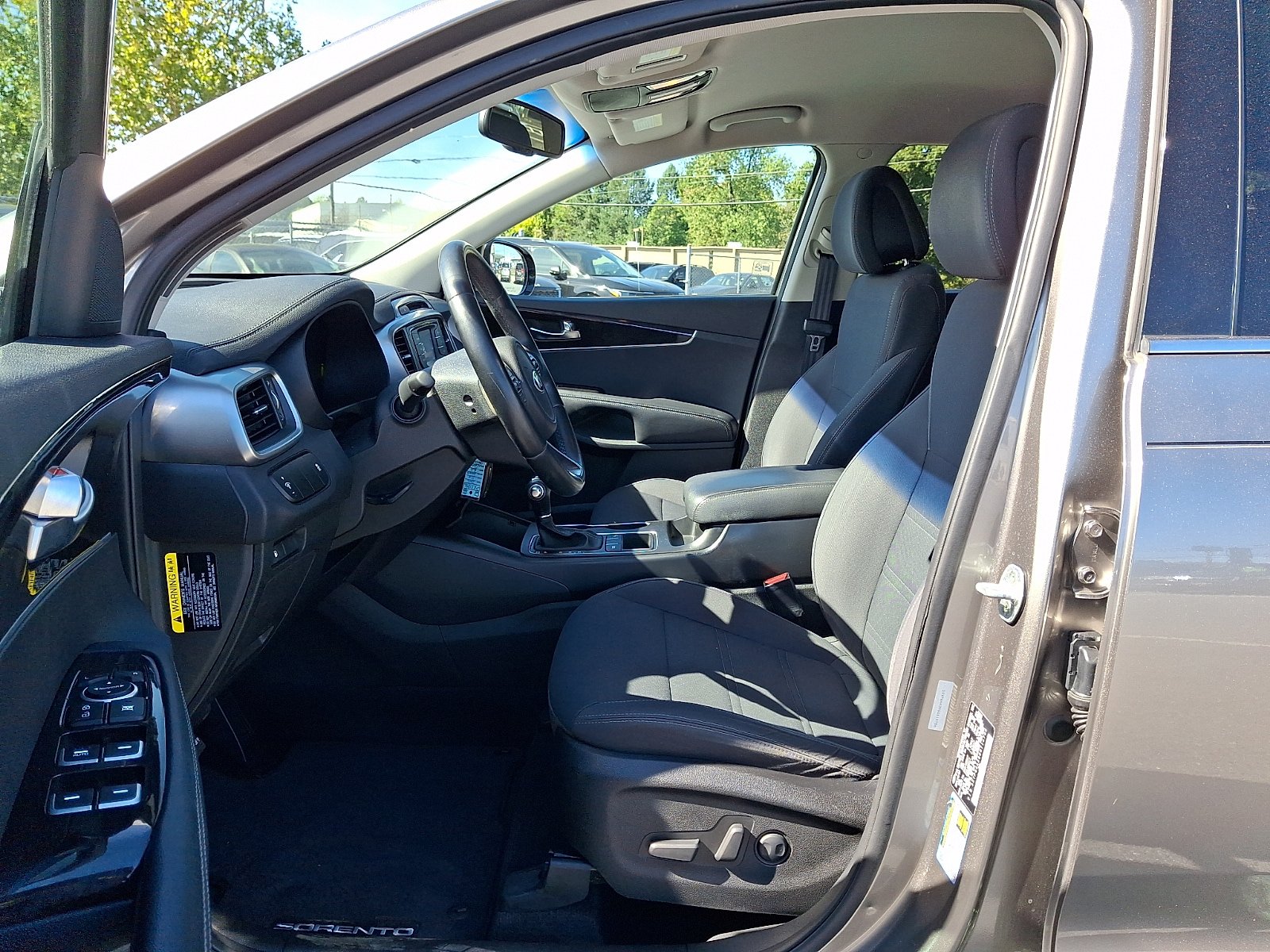 Used 2016 Kia Sorento FWD w/ LX Convenience Package image 16