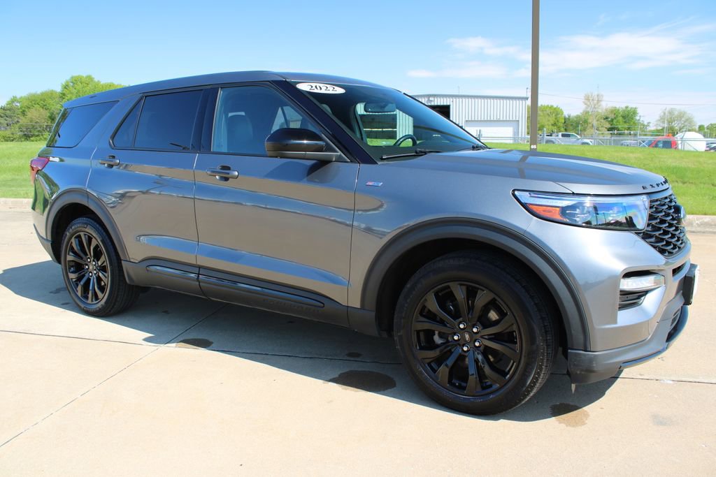 Used 2022 Ford Explorer ST-Line AWD/4WD image 3
