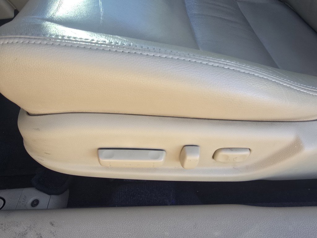 Used 2010 Honda Accord EX-L image 15