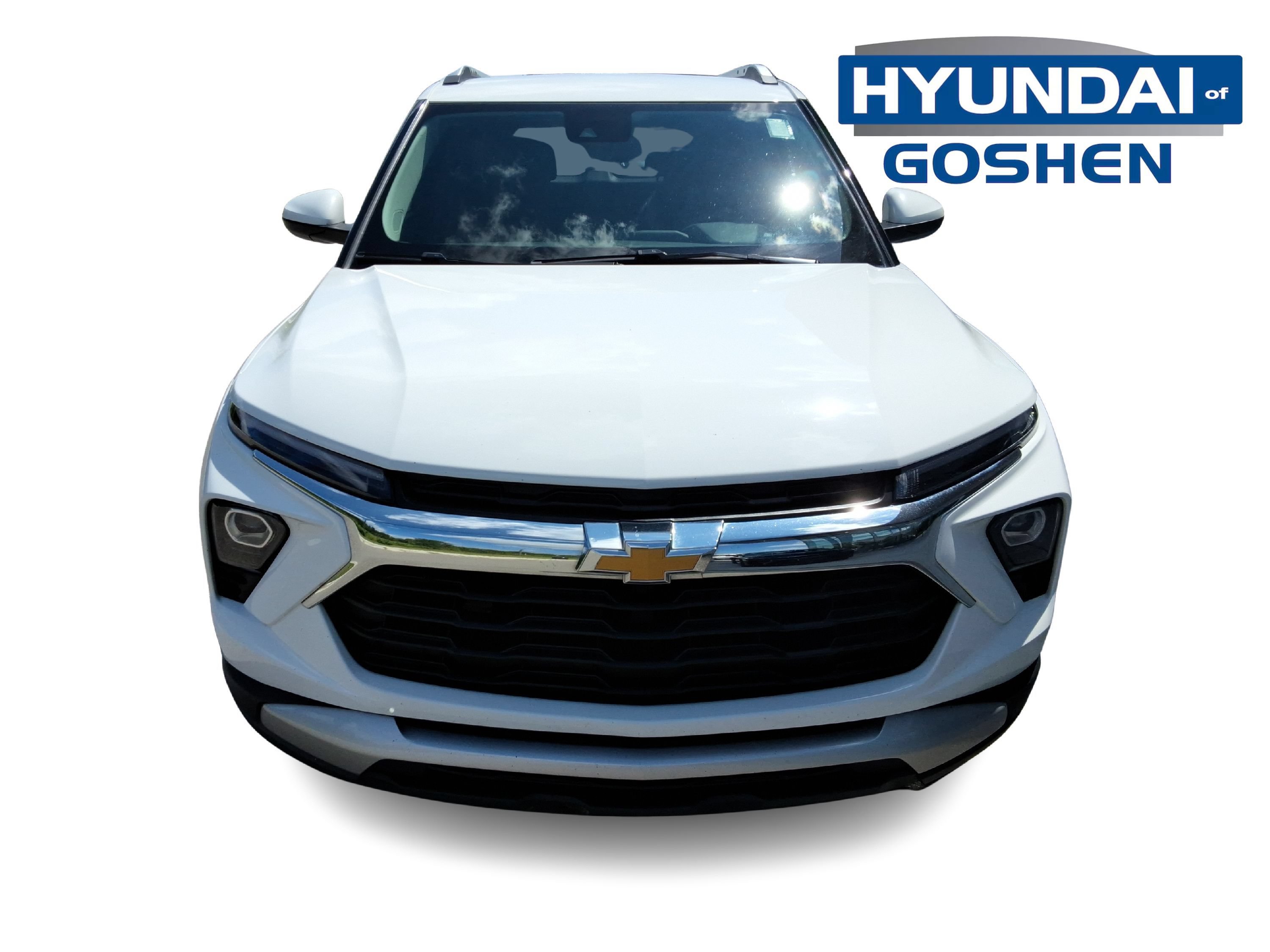 Used 2024 Chevrolet TrailBlazer LT w/ LT Cold Weather Package AWD/4WD image 2