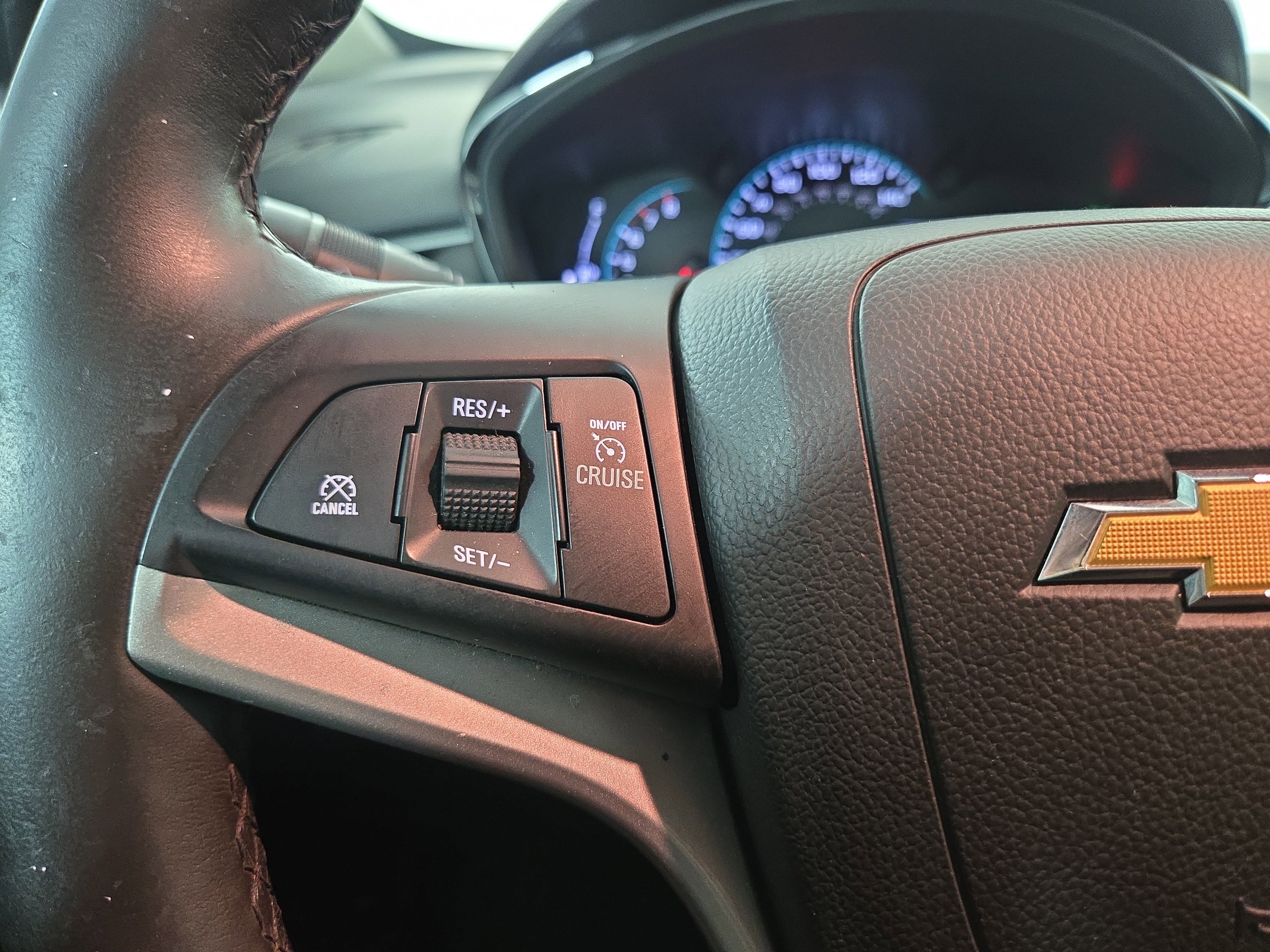 Used 2019 Chevrolet Trax LT w/ LT Convenience Package image 16