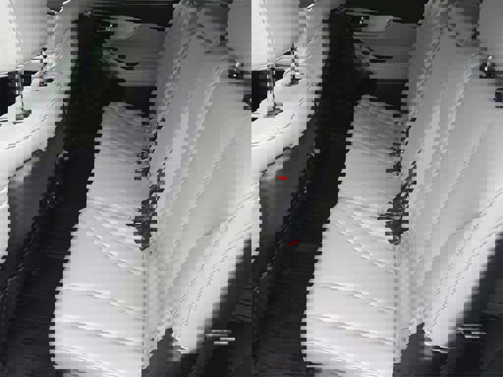 Used 2022 Acura MDX FWD w/ Technology Package image 14