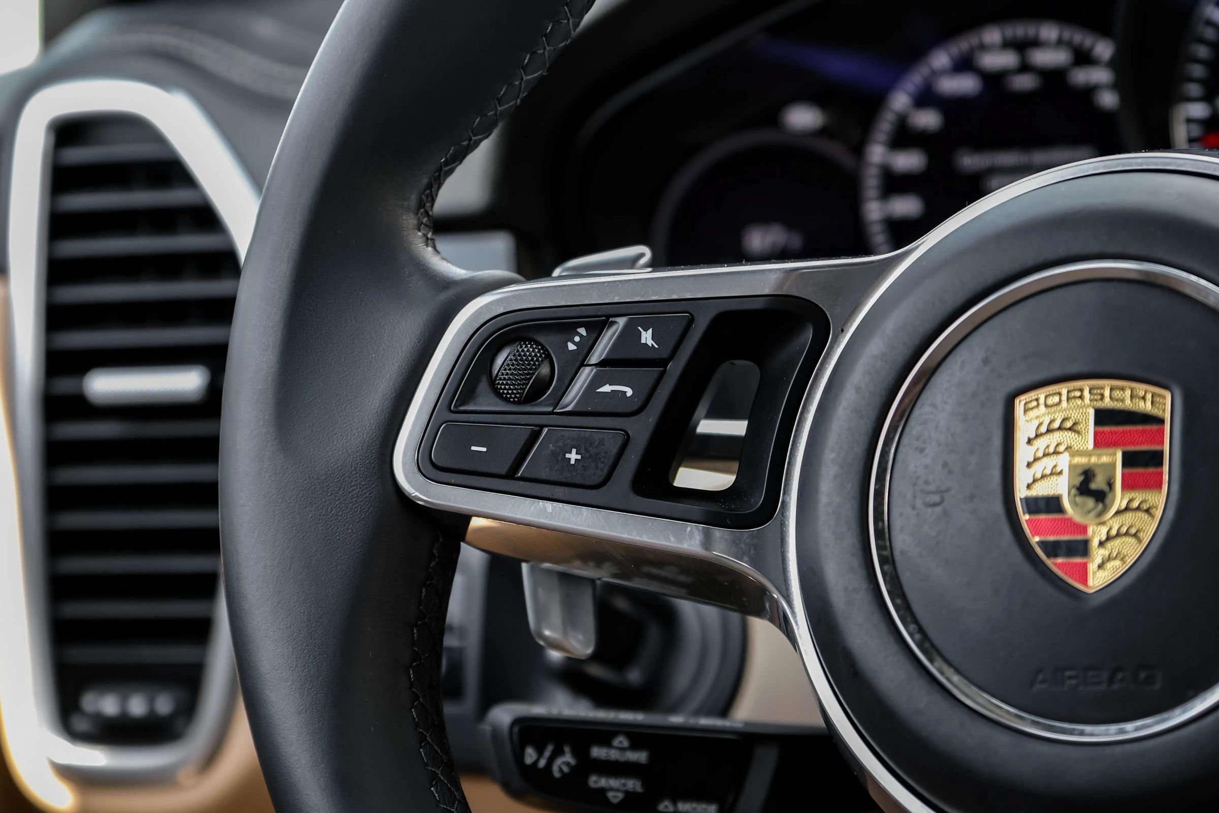 Used 2021 Porsche Cayenne S AWD/4WD image 18