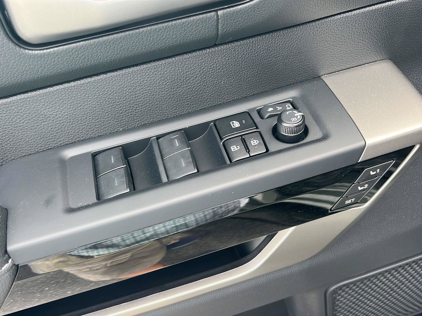 New 2026 Toyota Tundra Limited AWD/4WD image 34