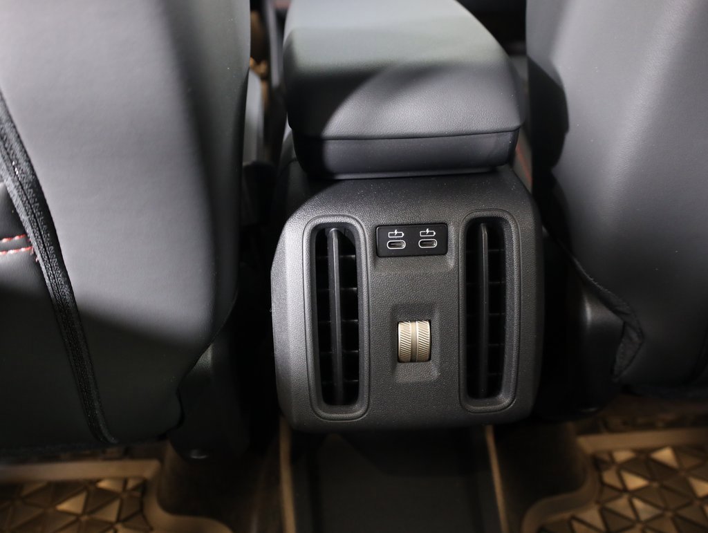 Used 2026 MINI Cooper Countryman John Cooper Works w/ Comfort Package Max image 42