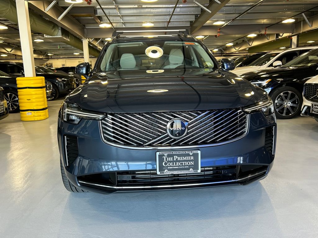 Certified 2025 Volvo XC90 T8 Ultra image 6