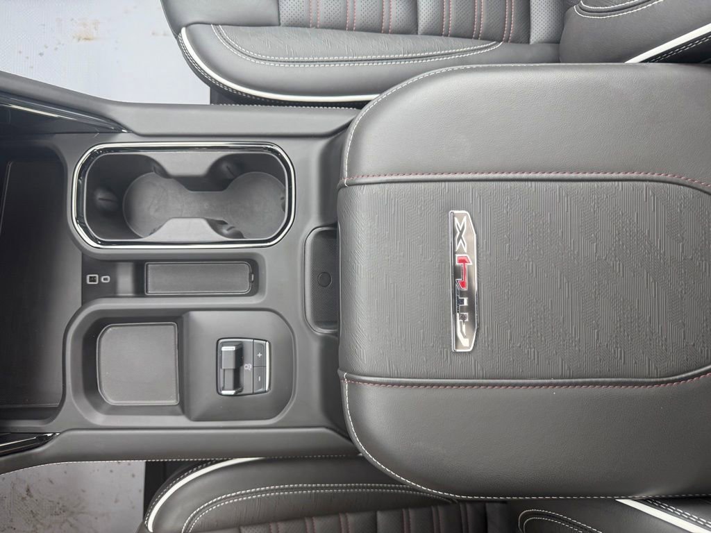Used 2025 GMC Sierra 2500 AT4X AWD/4WD image 38