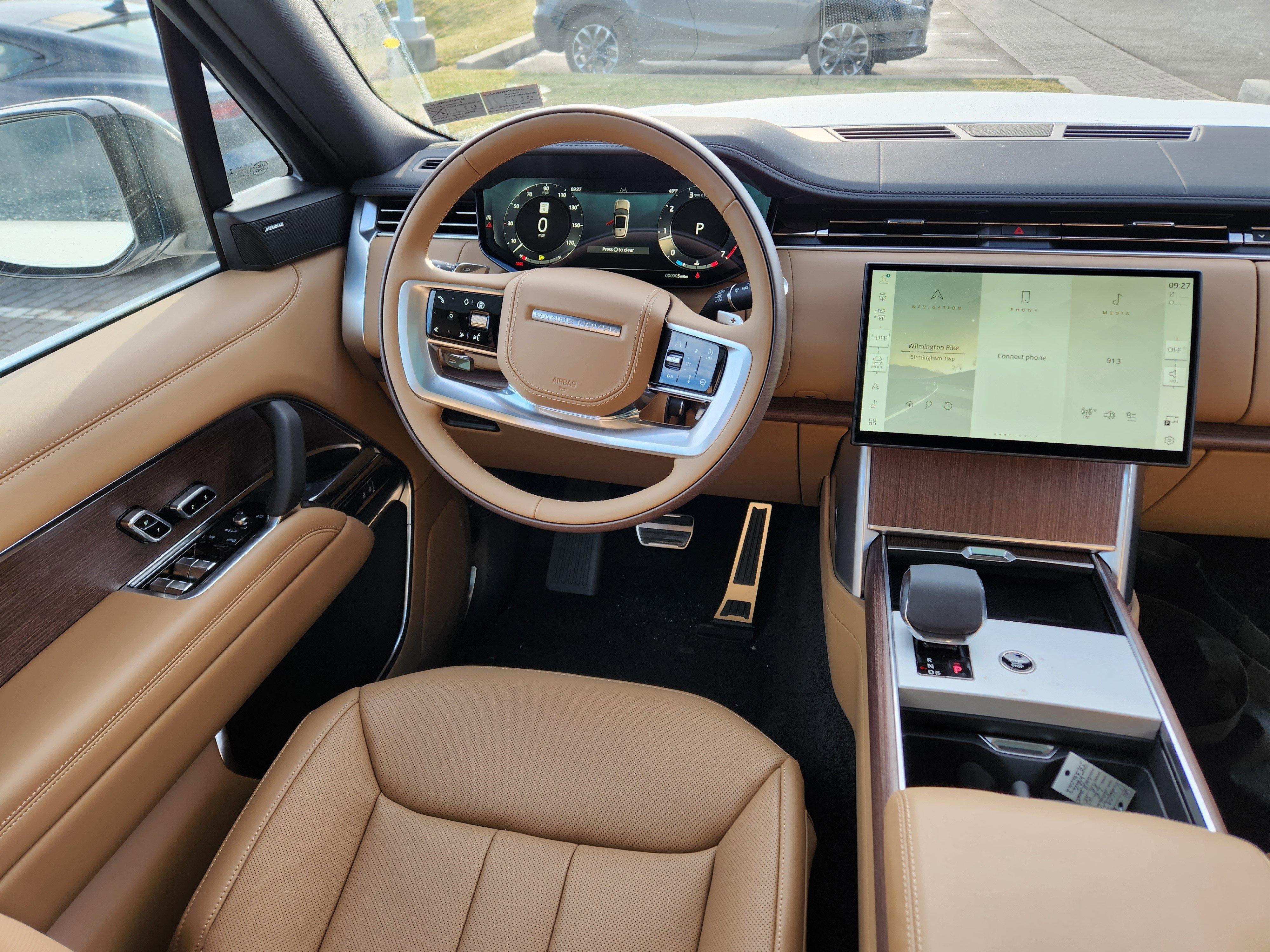 New 2026 Land Rover Range Rover Long Wheelbase SE image 14