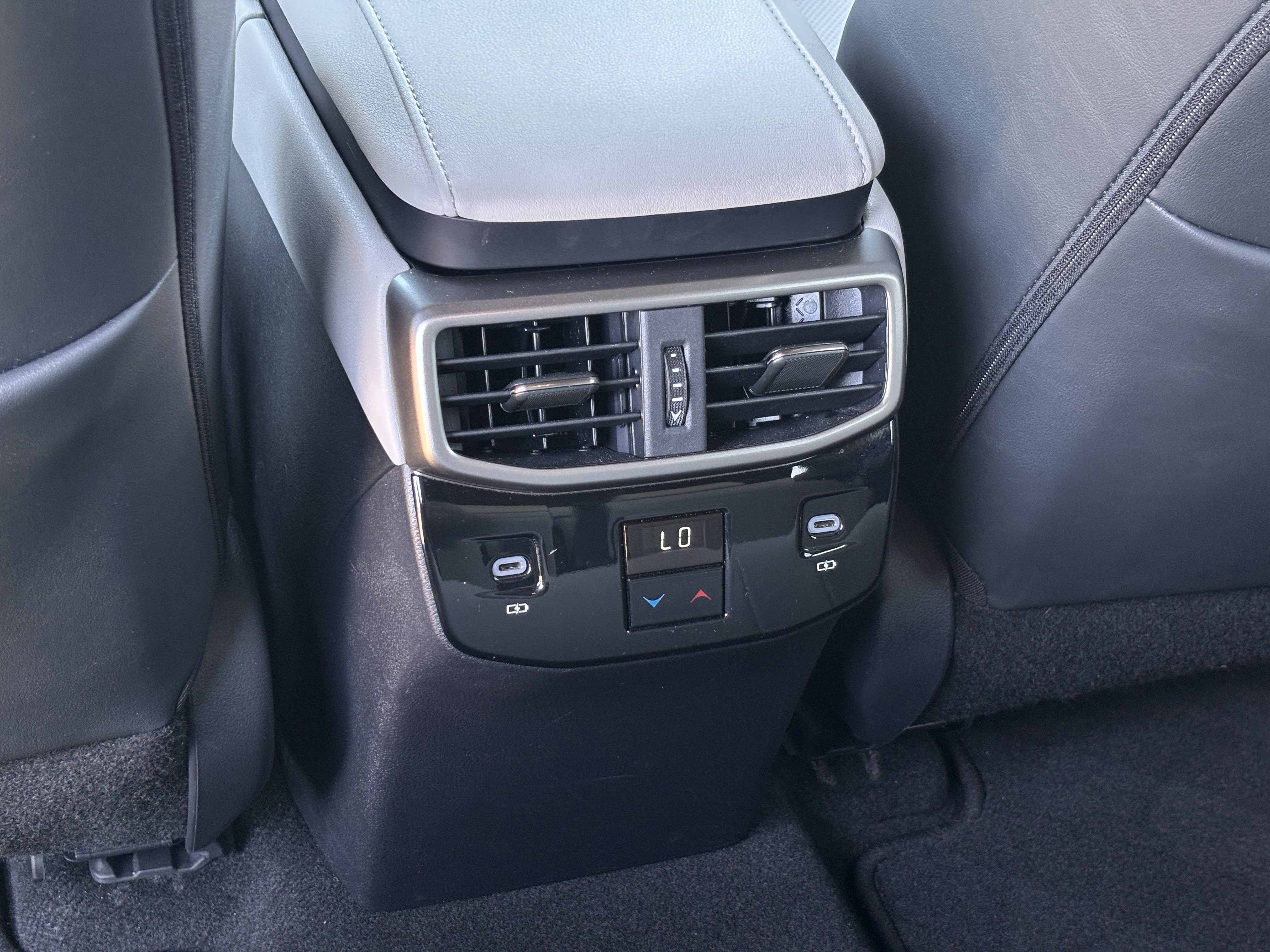 Used 2026 Lexus RX 350 Premium w/ Convenience Package FWD image 34