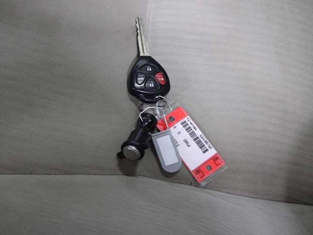 Used 2010 Toyota Corolla LE FWD image 18