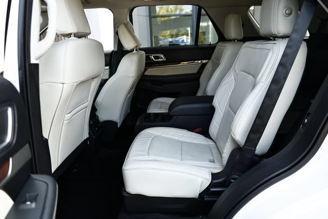 Used 2018 Ford Explorer Platinum AWD/4WD image 24