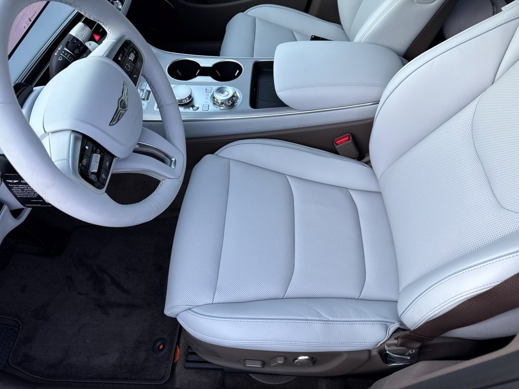 New 2026 Genesis GV70 2.5T Advanced image 15