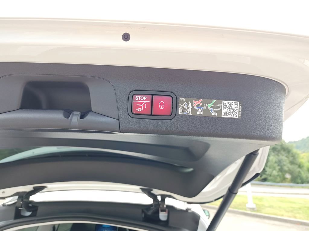 New 2026 Mercedes-Benz GLS 450 4MATIC image 12