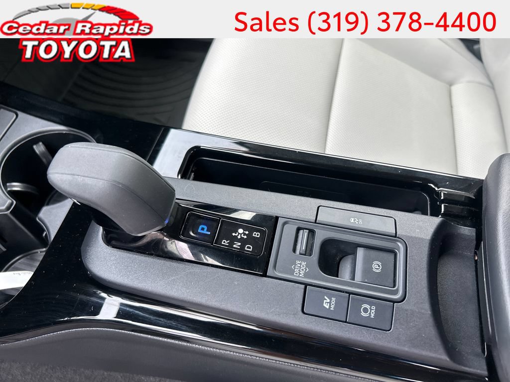 Certified 2024 Toyota Prius XLE FWD image 21