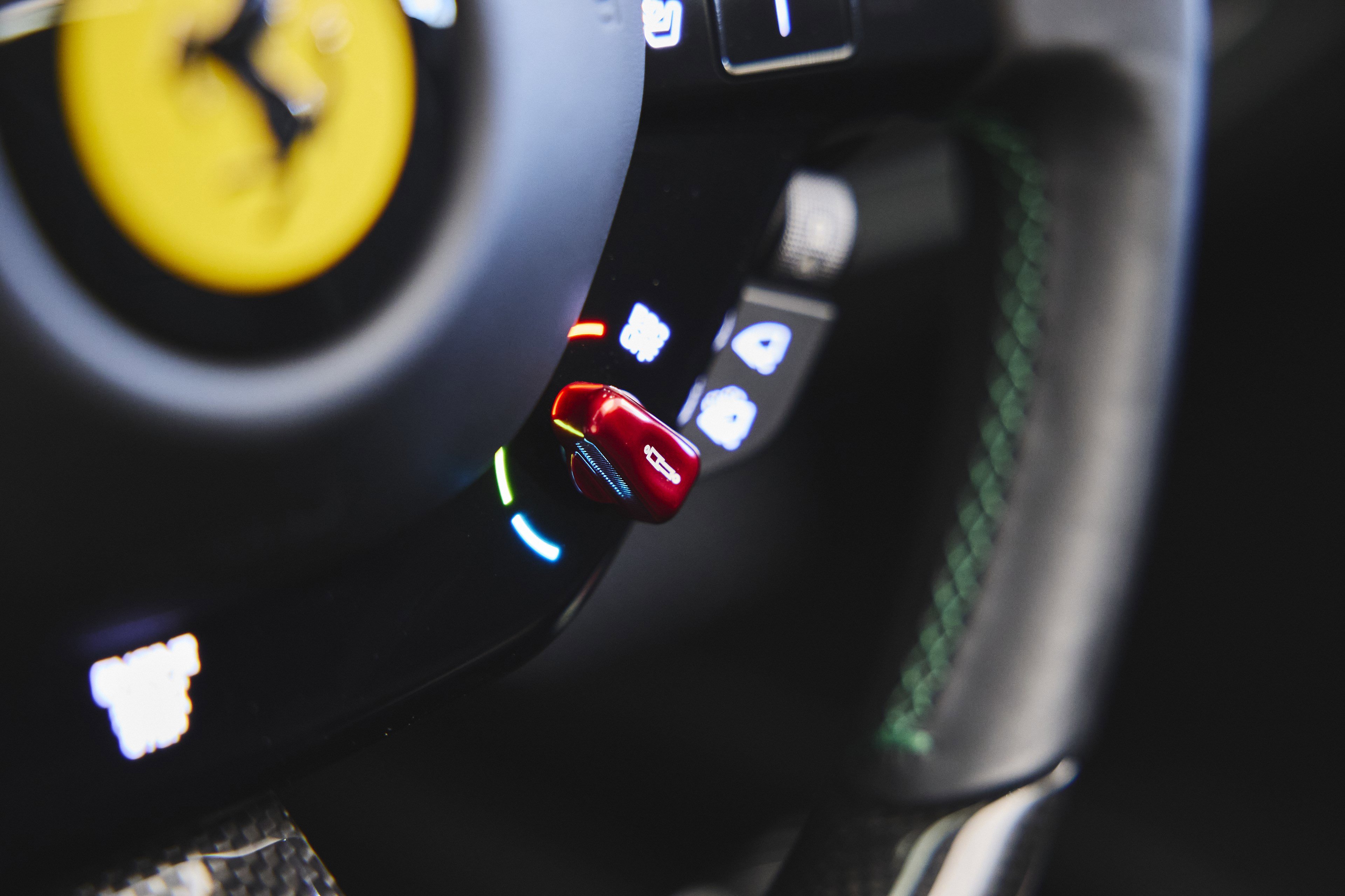 Used 2024 Ferrari SF90 Spider image 46