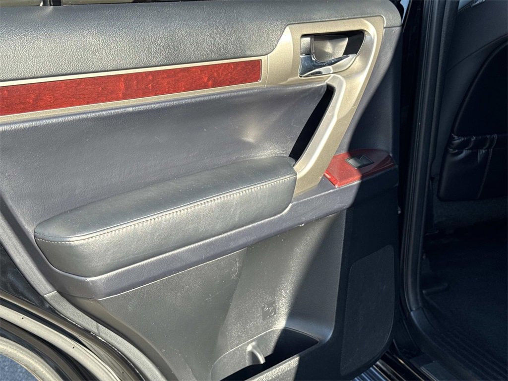 Used 2019 Lexus GX 460 image 11